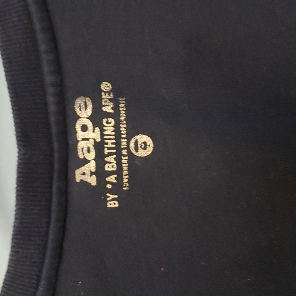 A BATHING APE sweater (sz M) - Picture 6 of 7